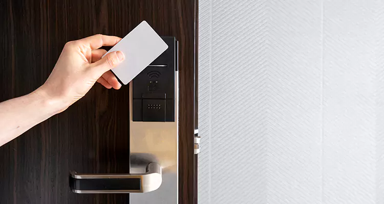 Why Choose Us for Hotel Keycard Lock Repair in Ensley, FL?