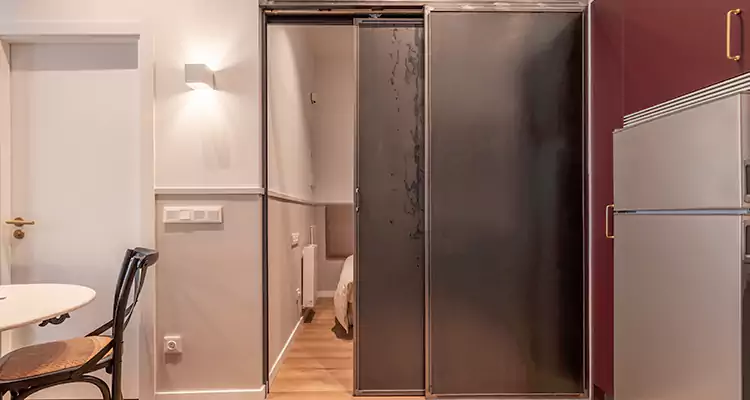 We Fix Closet Sliding Door in Ensley, FL