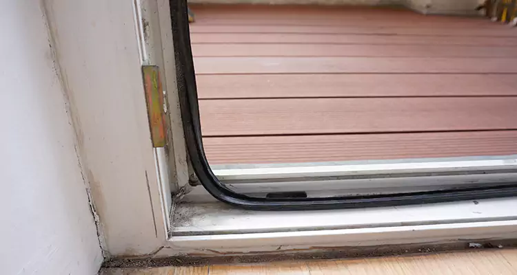 Why Choose Us for Leaking Sliding Glass Door Repair in Ensley, FL?