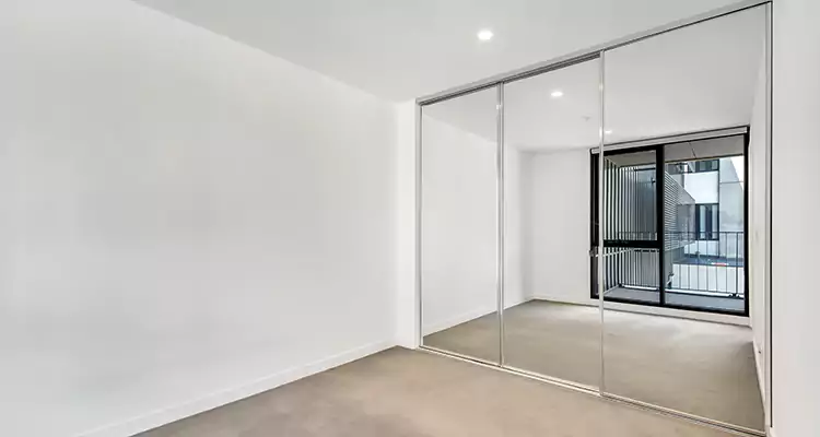 Why Homeowners Choose Us for Sliding Mirror Door Replacement in Ensley, FL