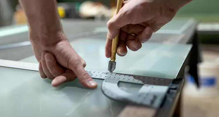 Glass Scratch Repair in Ensley, FL