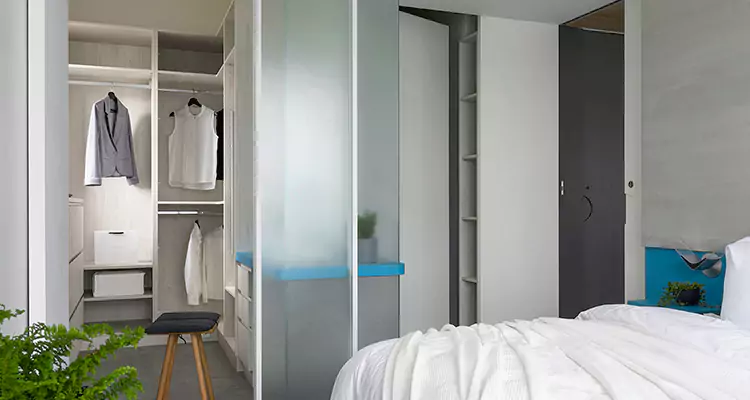 Closet Door Bi Fold Installation in Ensley, FL