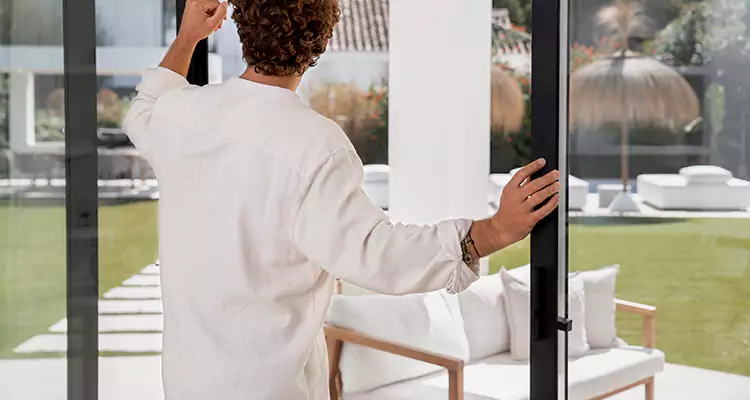Sliding Screen Door Maintenance for Closing Issues in Ensley, FL